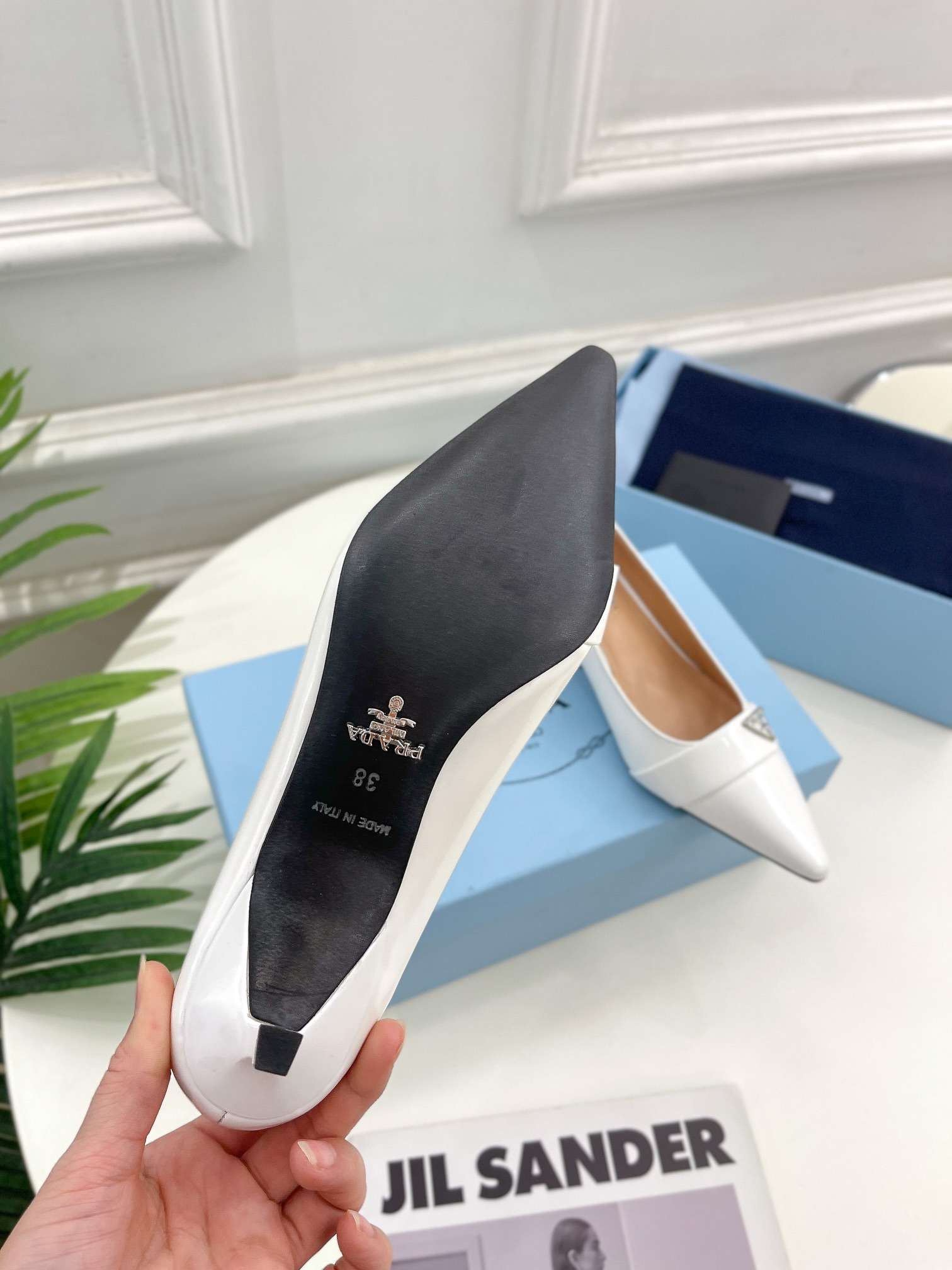 Pra*a Soft Pointed Heel Pumps White For Women