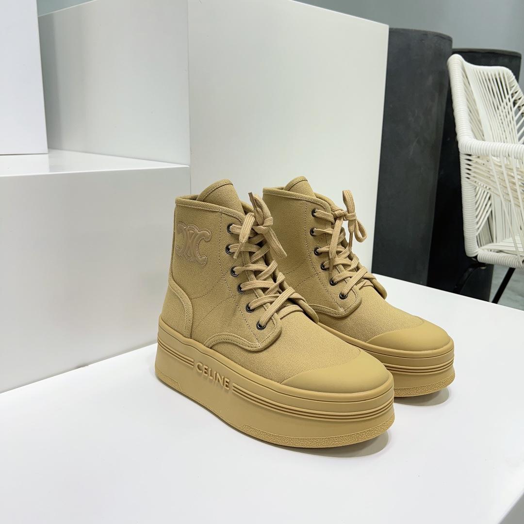 Ce1i*e Block With Triomphe Patch In Canvas Beige For Women