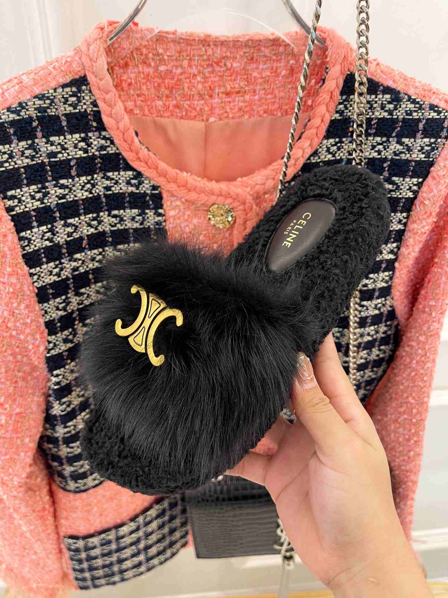 Ce1i*e Clea Triomphe Slide With Fur Black For Women