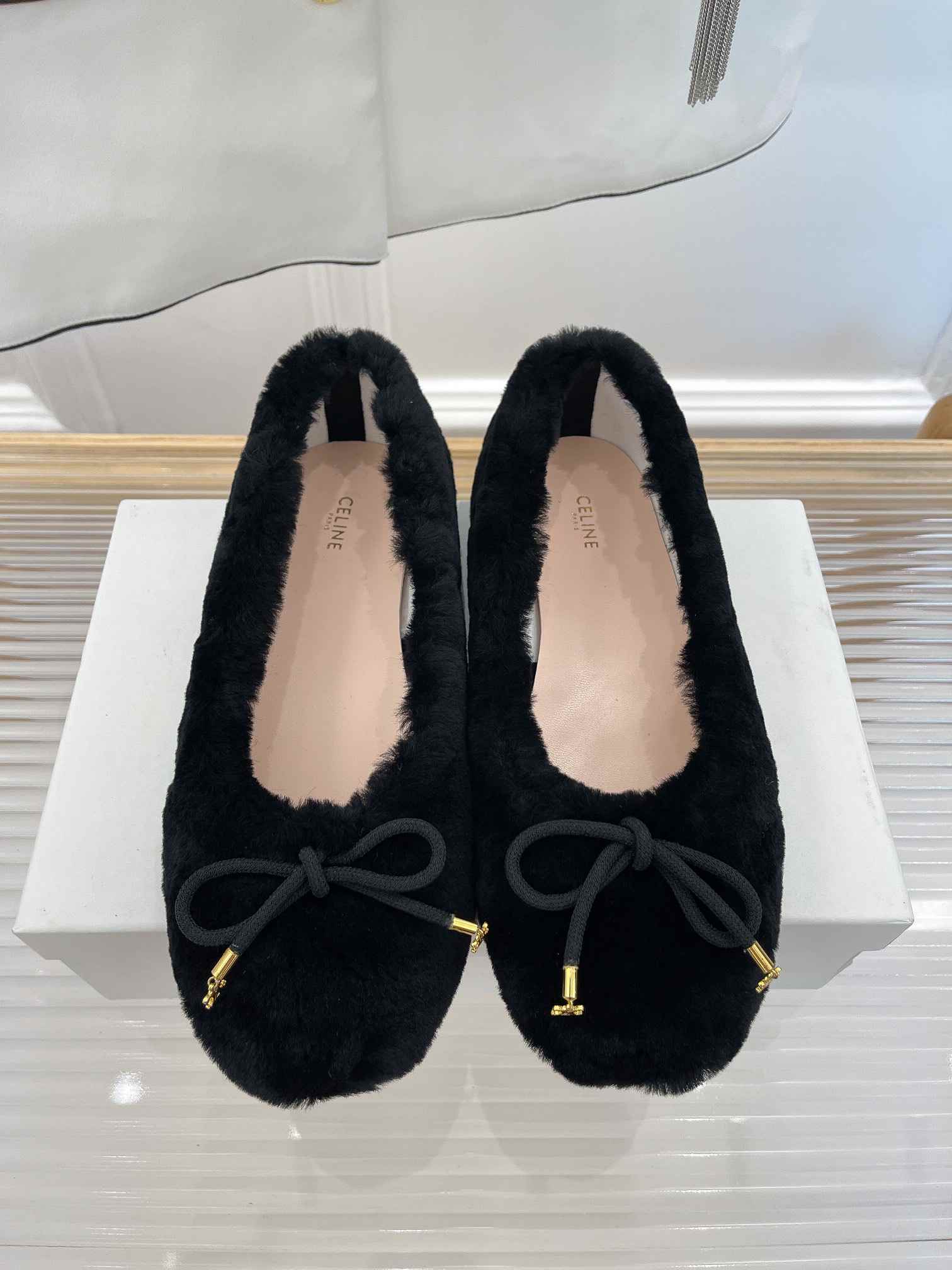 Ce1i*e Les Ballerines Ce1i*e Ballerina With Triomphe Laces And Fur Black For Women
