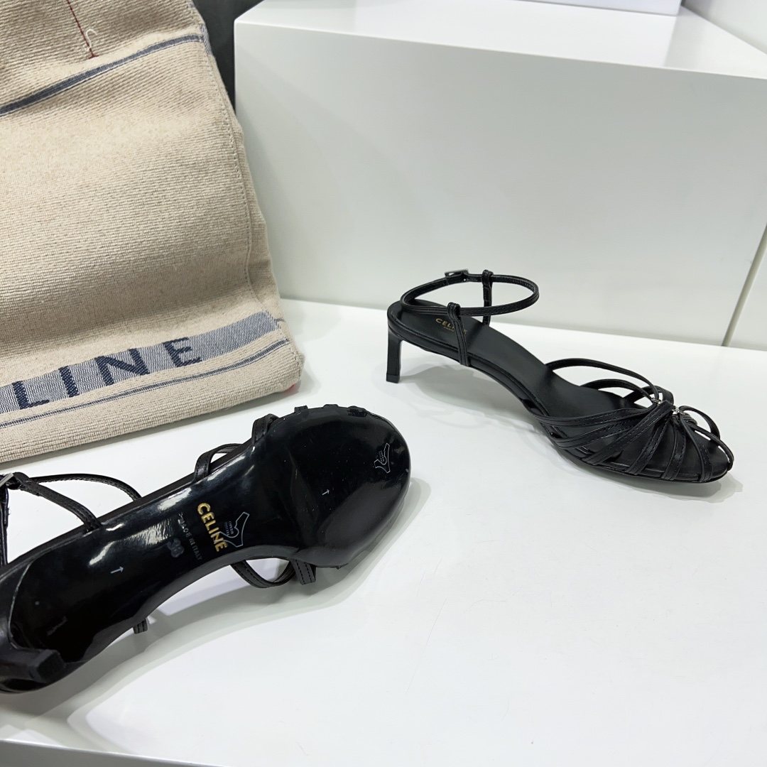 Ce1i*e Triomphe Sandal Black For Women 352203958C.38NO