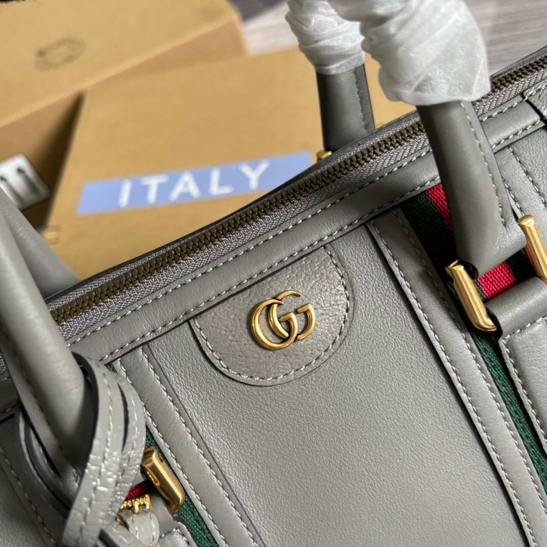 Gvc*1 Double G-Detailed Smooth Medium Handbag Grey For Men 13.3 in/ 34 cm ‎