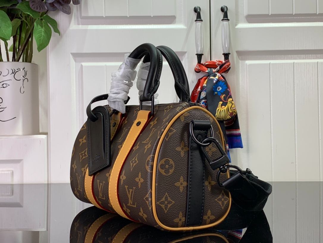 L0vis Vvtt0n Keepall Bandoulière 25 Bag Brown/Black 25cm/ 9.8 in M46687