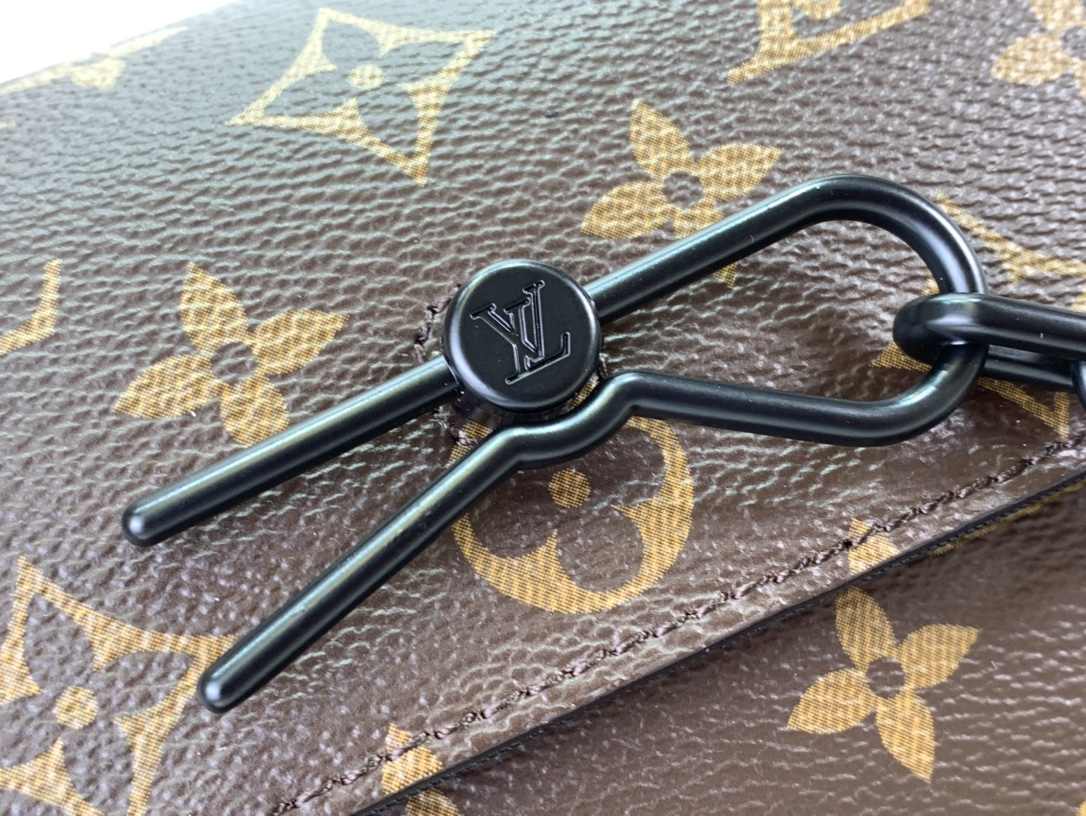 L0vis Vvtt0n Steamer Wearable Wallet Brown For Men 18cm/ 7.1 in M82534