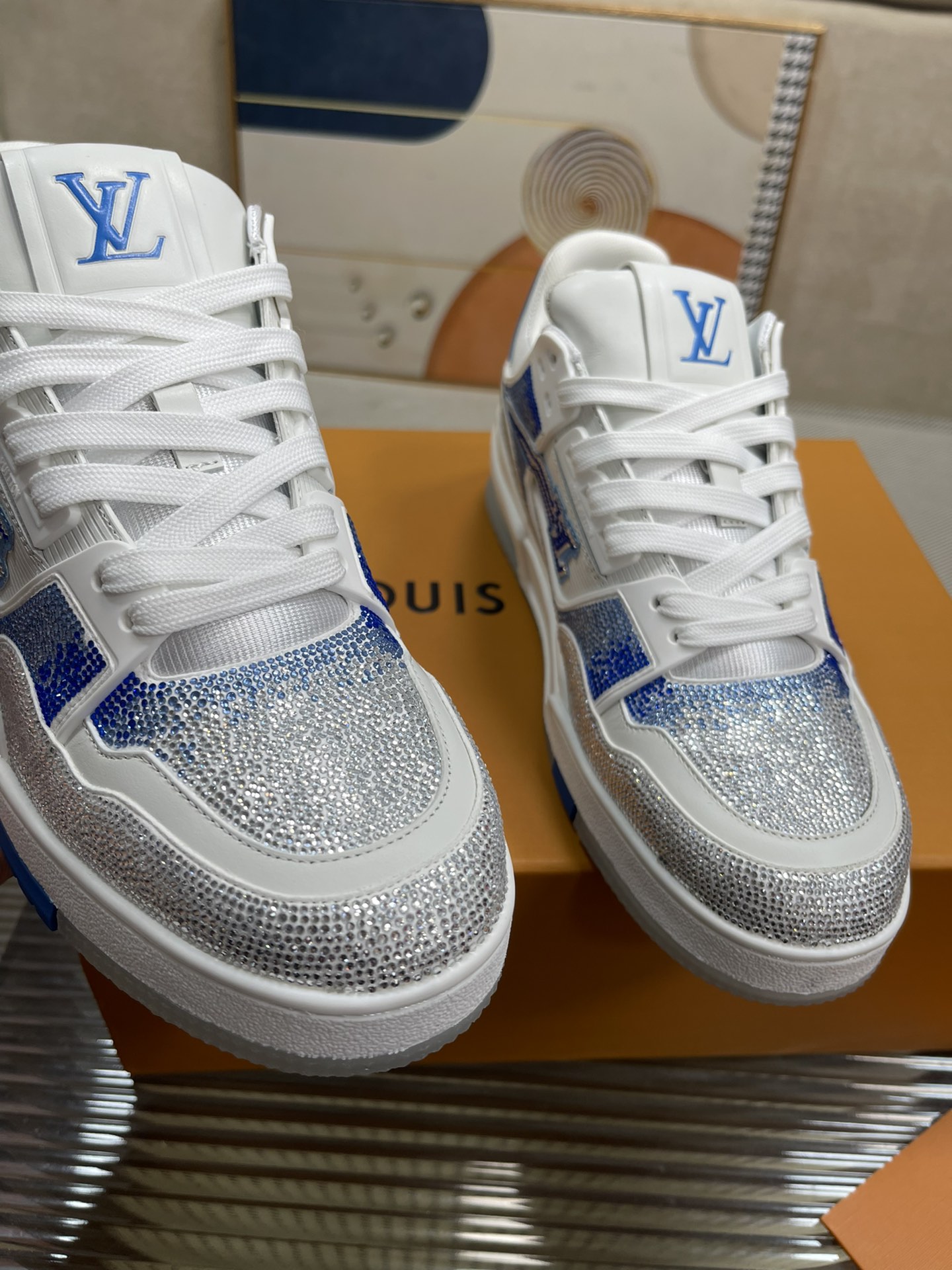 L0vis Vvtt0n Trainer Sneaker LV White For Women