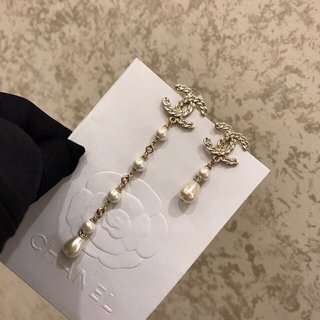 Ch**el CC Crystal Pearl Drop Earrings Gold For Women