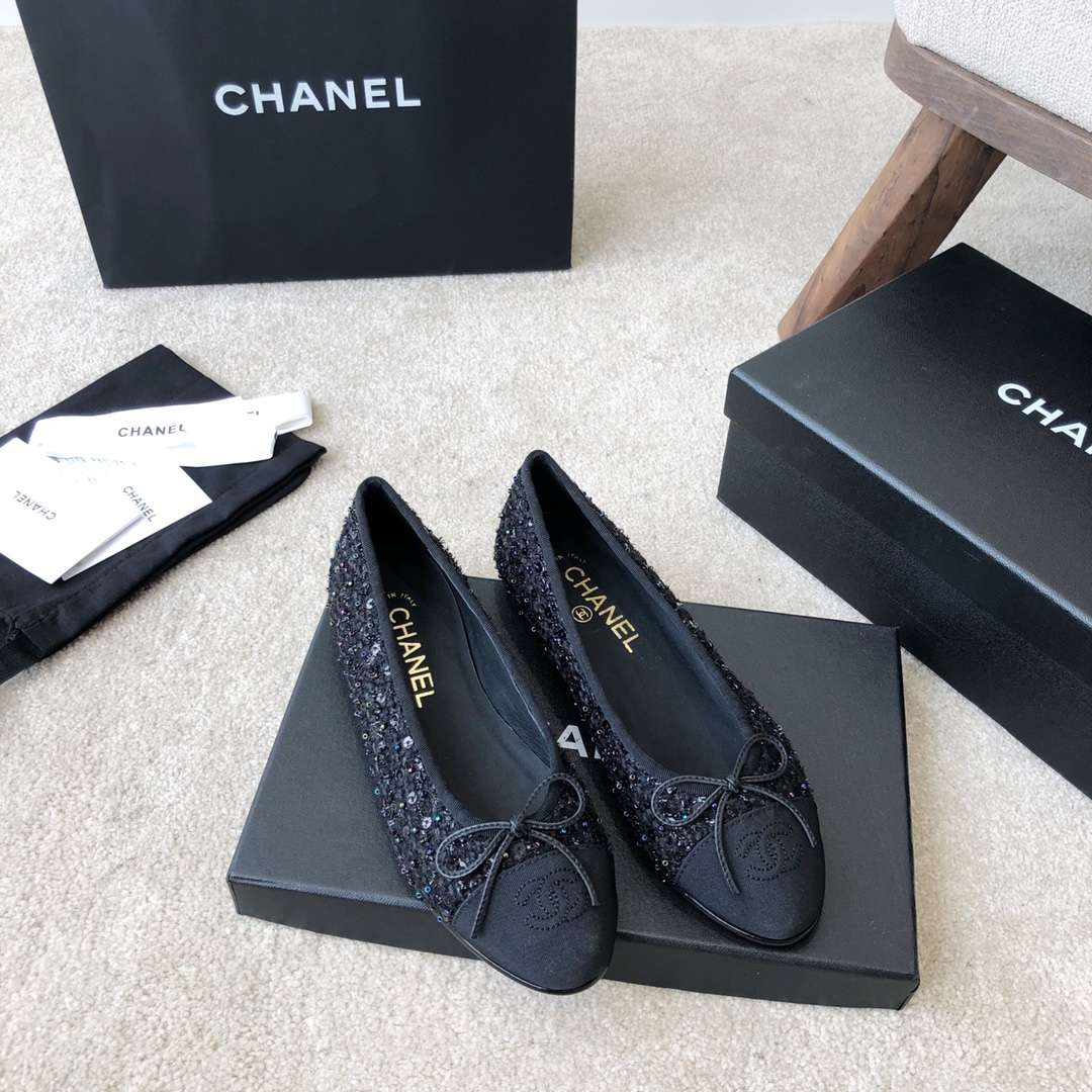 Ch**el Ballet Flats Black For Women