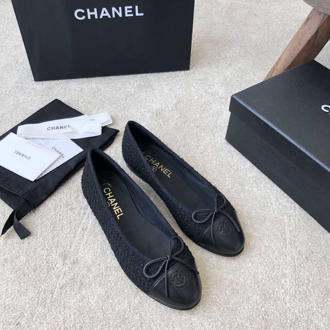 Ch**el Ballet Flats Black For Women