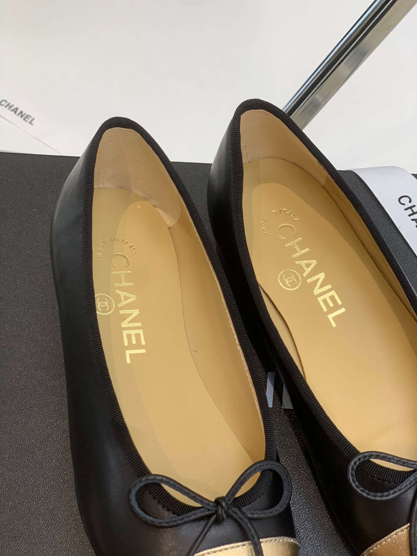 Ch**el Ballet Flats Black For Women