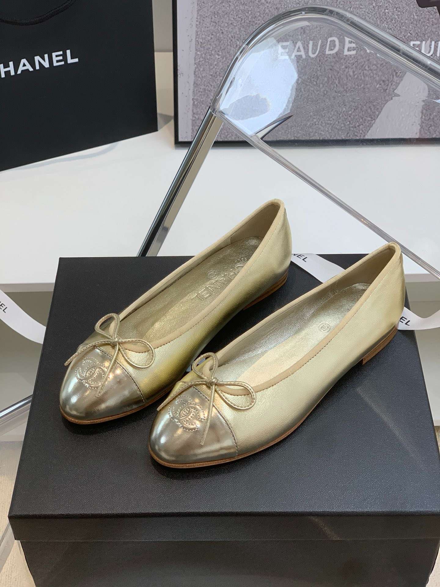 Ch**el Ballet Flats Gold For Women