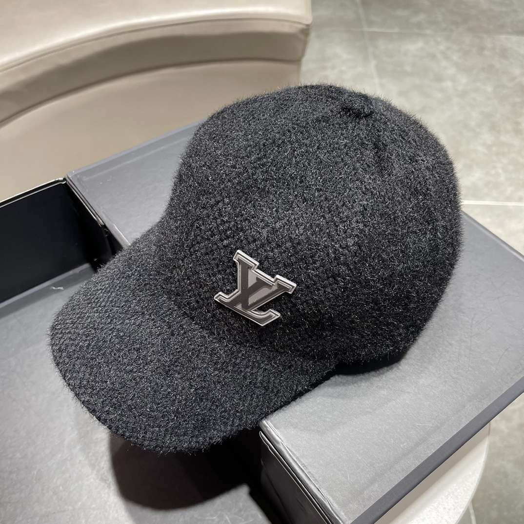 L0vis Vvtt0n Corduroy Cap Black For Women