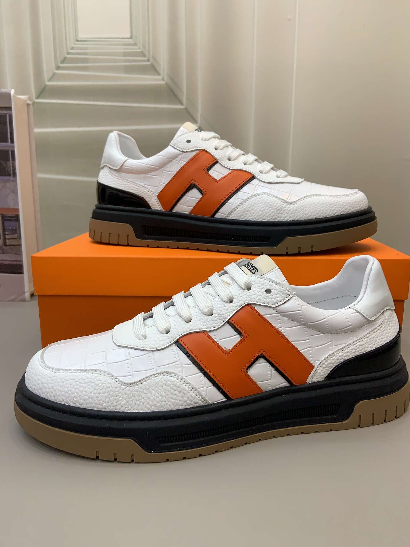 H**me5 Boomerang Sneaker White For Men