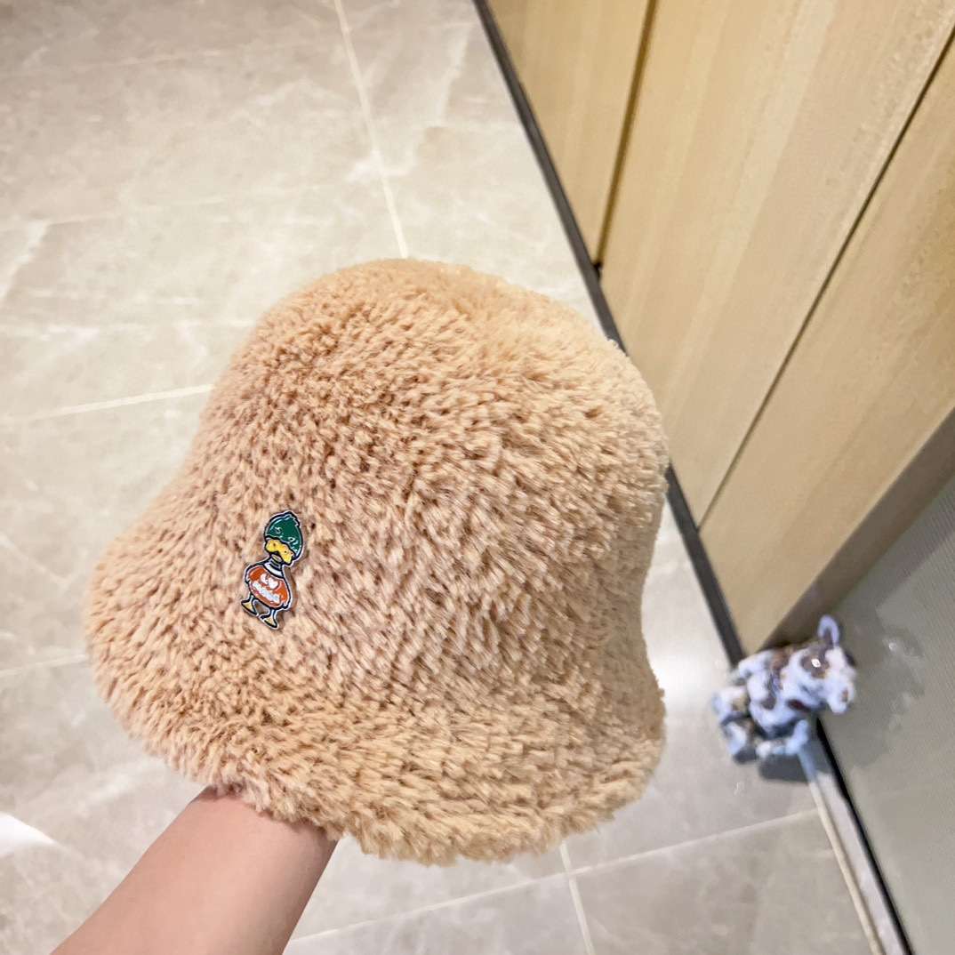 L0vis Vvtt0n Duck Beanie LV Beige For Women