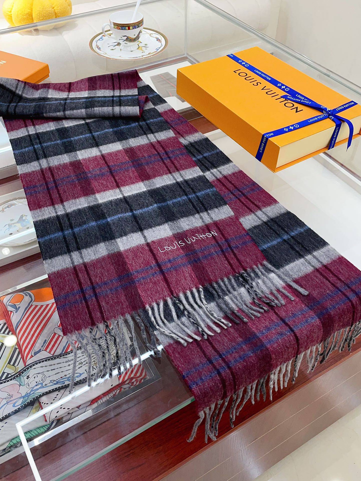 L0vis Vvtt0n Scarf Multicolor For Women