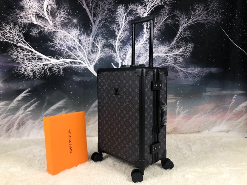 L0vis Vvtt0n Rolling Trunk Black 55cm/21.6in