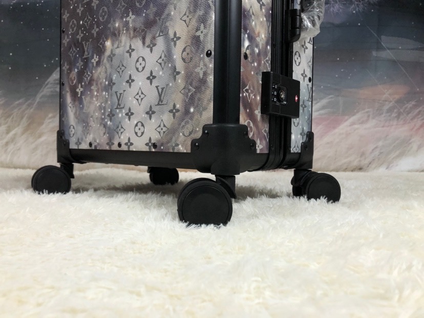 L0vis Vvtt0n Rolling Trunk Grey 55cm/21.6in