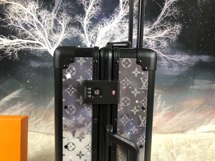 L0vis Vvtt0n Rolling Trunk Grey 55cm/21.6in