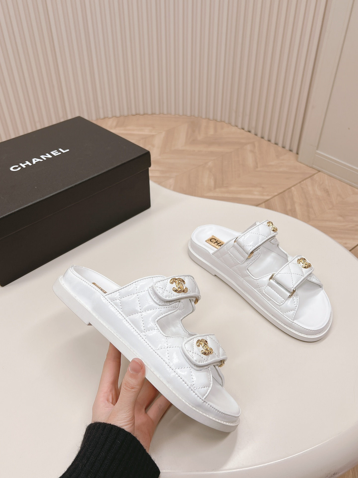 Ch**el Sandals With Ch**el Logo White For Women