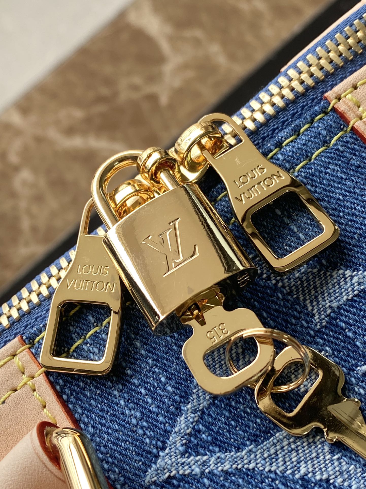 L0vis Vvtt0n Keepall Bandouliere 45 Blue 17.7in/45cm M24315