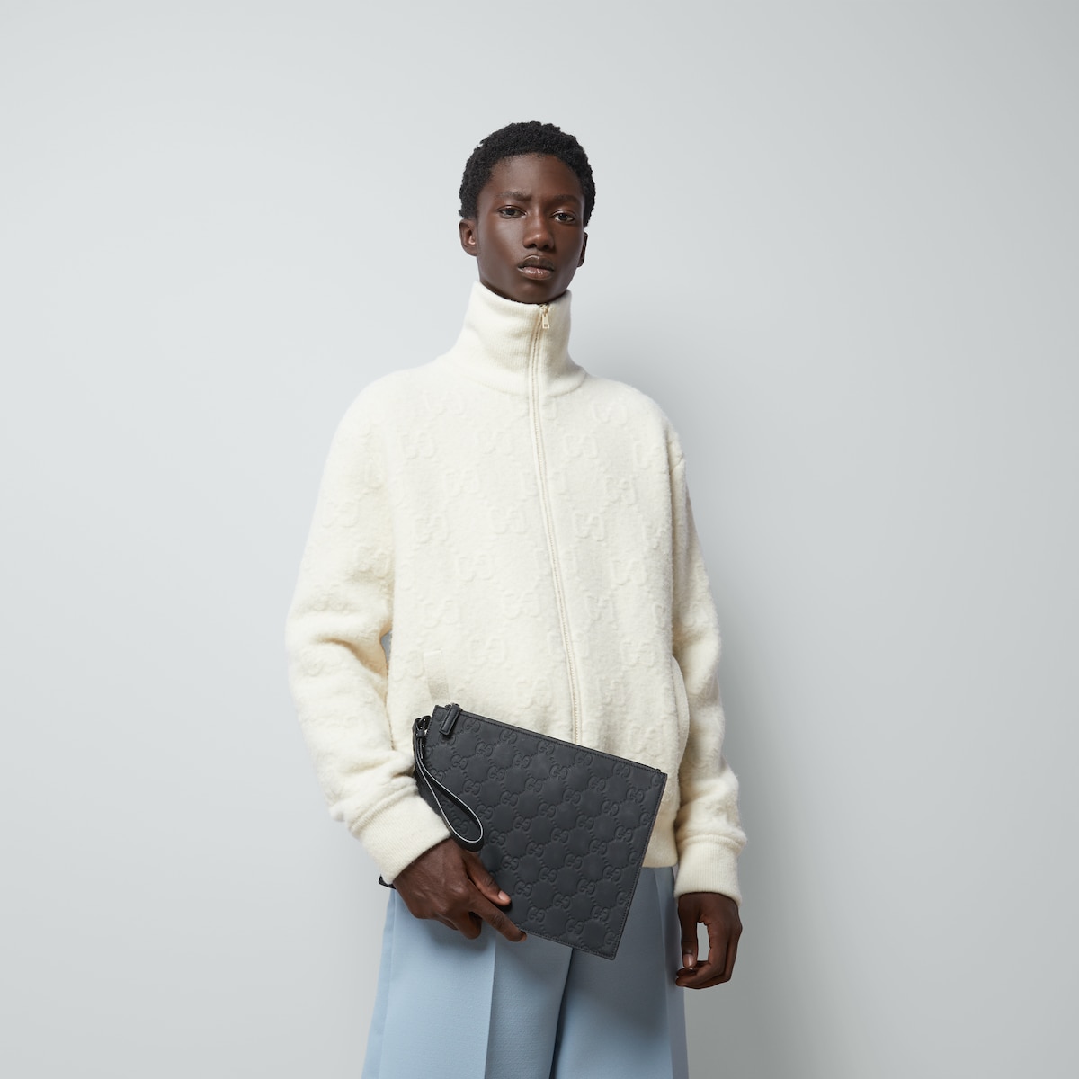 Gvc*1 Rubber-Effect Pouch Black For Men 11 In/ 28 Cm 771319 AAC0G 1000