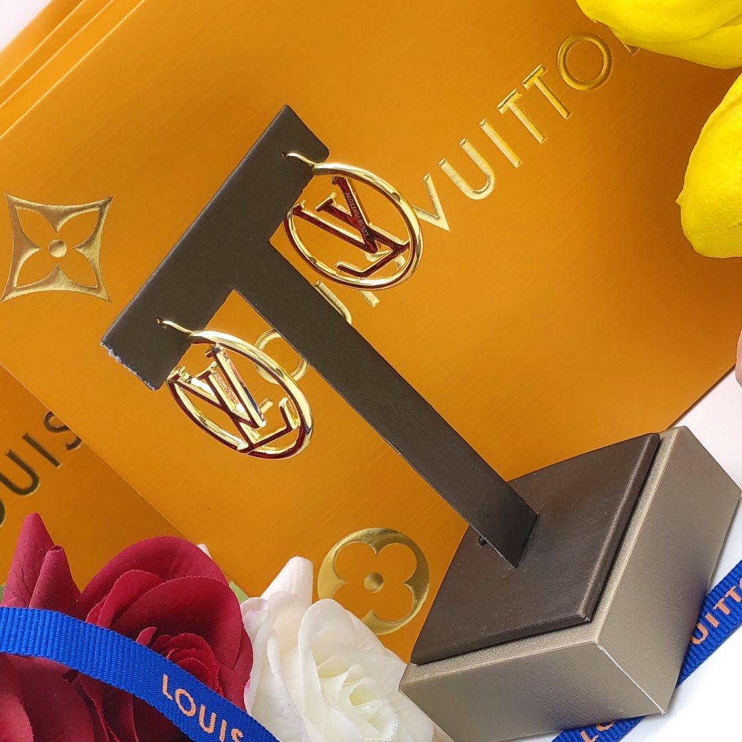 L0vis Vvtt0n Latest Earrings Gold For Women