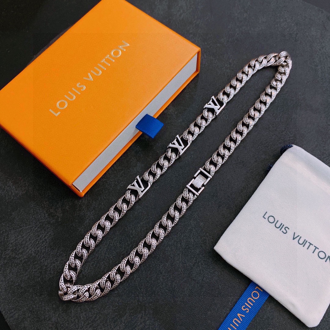 L0vis Vvtt0n Necklace Silver For Women