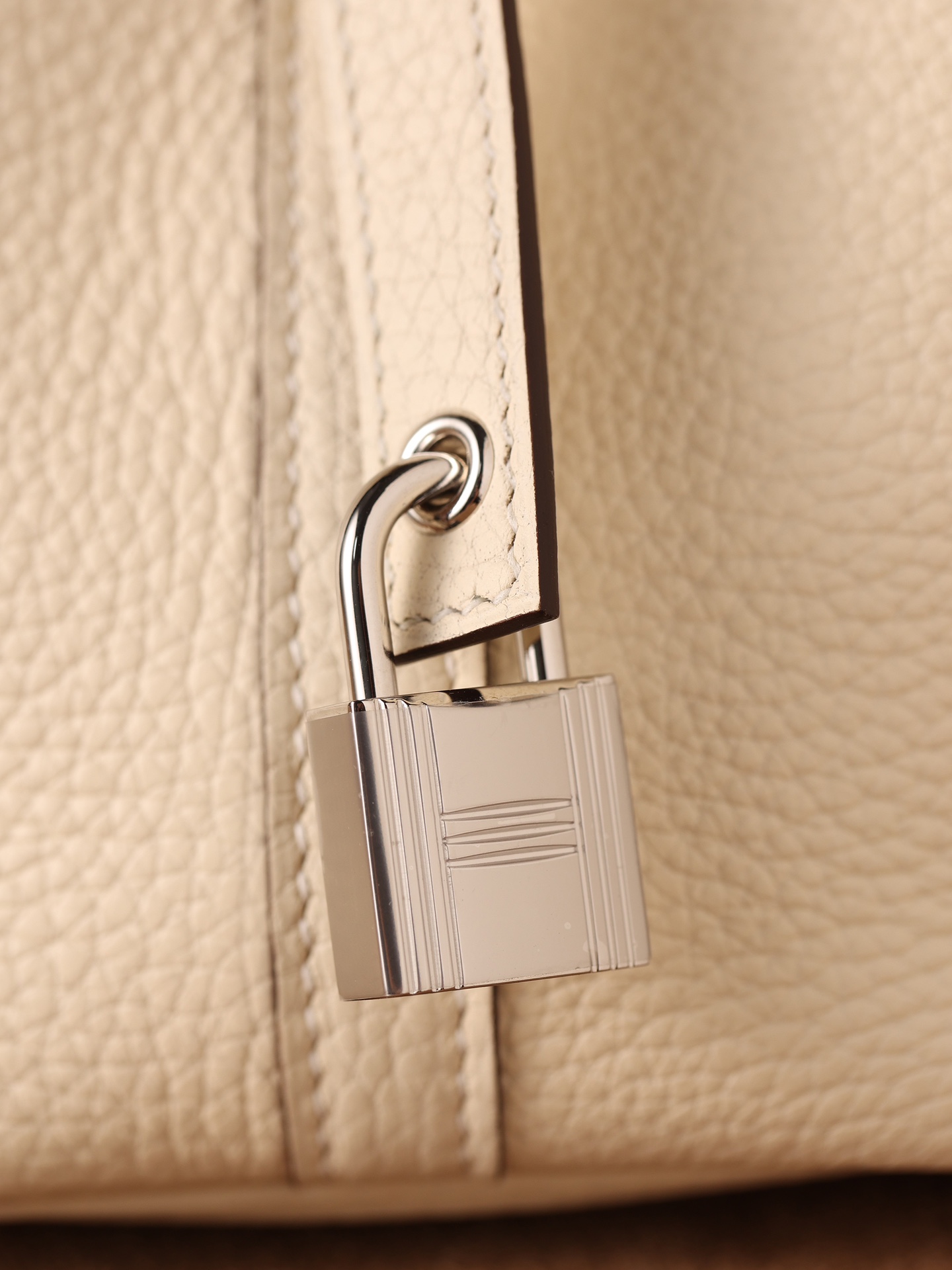 H**me5 Picotin Lock 18 Cream Bag For Women, Women’s Handbags 7.1in/18cm