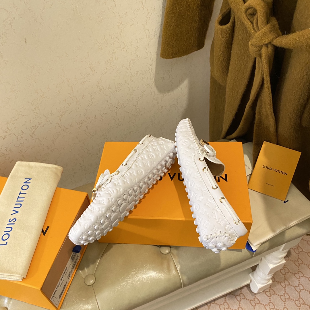 L0vis Vvtt0n Gloria Flat Loafer White For Women