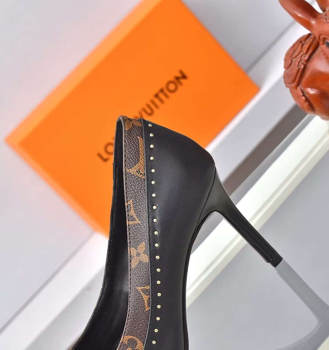 L0vis Vvtt0n Signature Pump Black For Women 9.5cm/3.7in 1AACFK