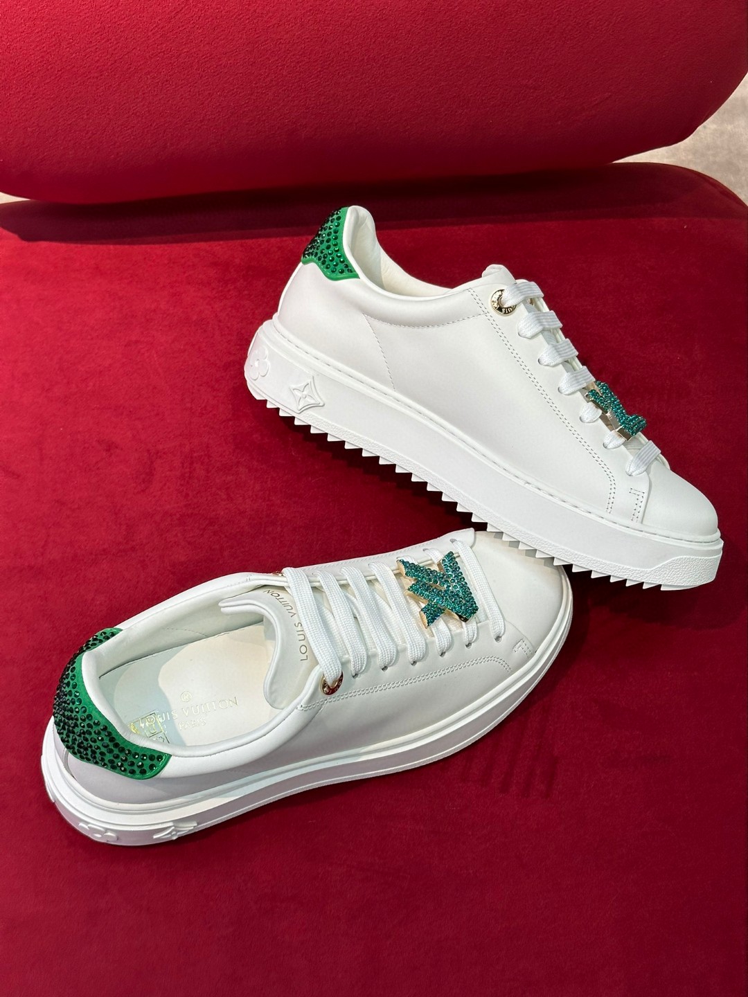 L0vis Vvtt0n Time Out Sneaker Green For Women