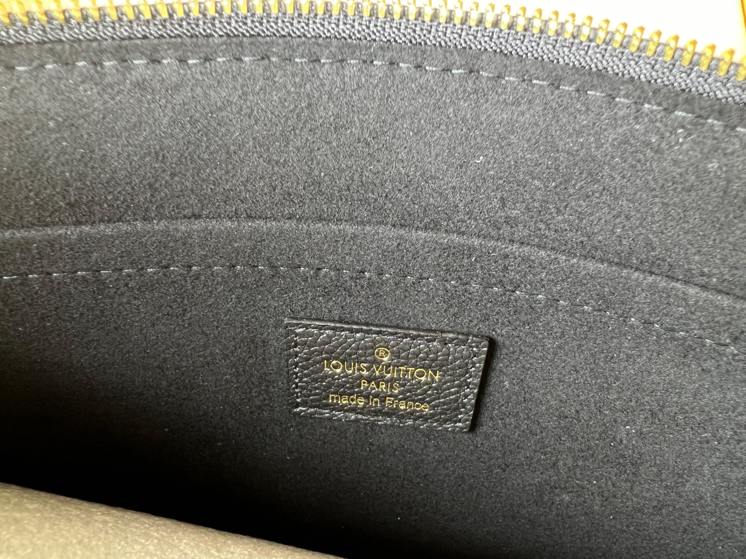 [True-to-ORIGINAL] L0vis Vvtt0n Daily Pouch Wallet Black For Women 11.6in/29.5cm – M62937