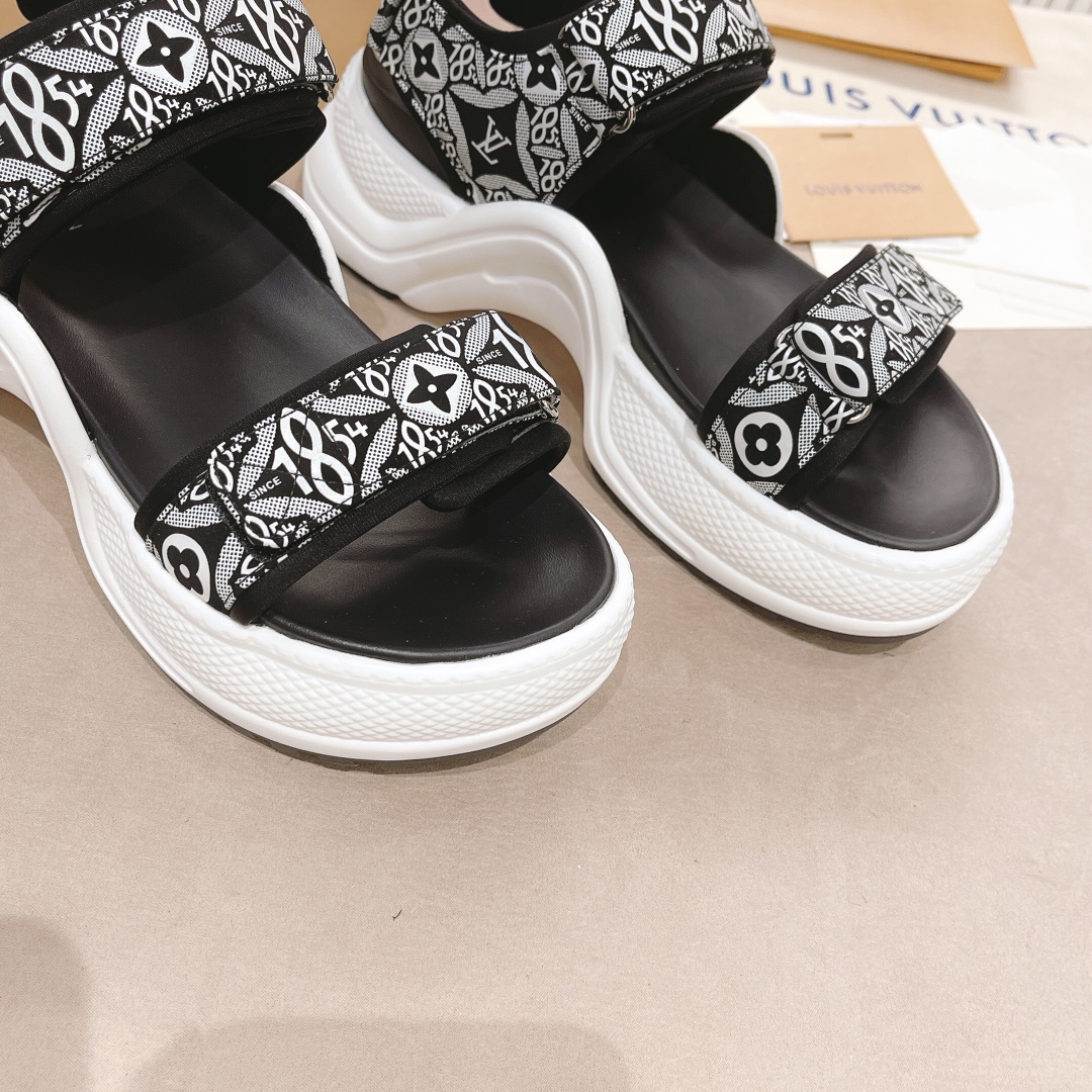 L0vis Vvtt0n Women’s LV Archlight Flat Sandal Black For Women LV