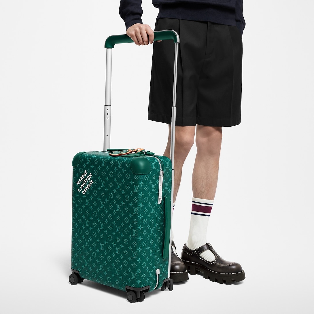 L0vis Vvtt0n Horizon 55 Suitcase Green 21.7in/55cm M12689