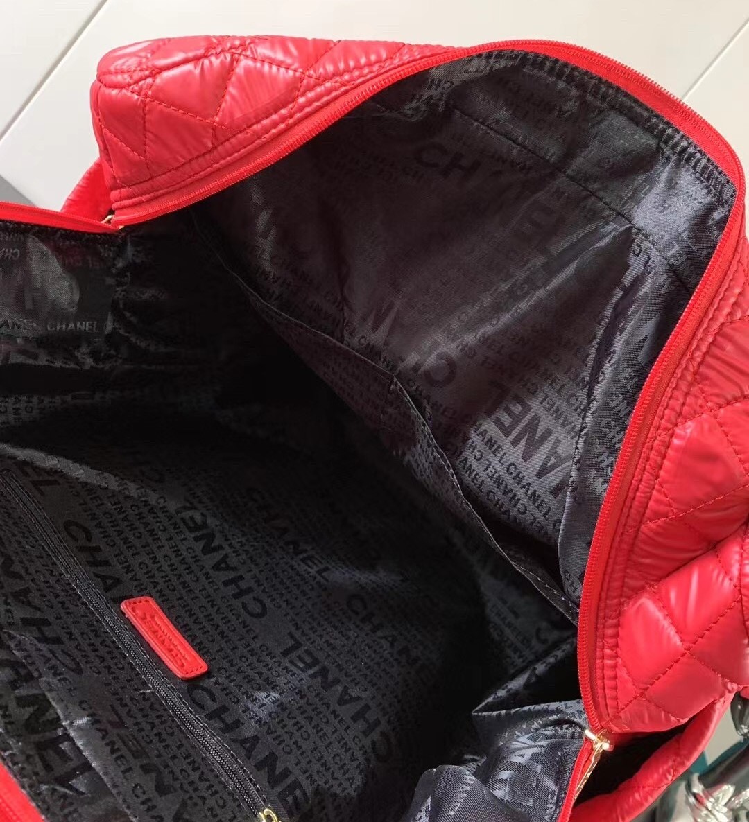 Ch**el Classic Quilted Suitcase Red 17.7in/45cm