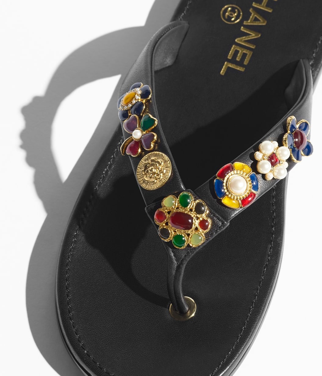 Ch**el Thongs Black For Women G46304-B19711-94305