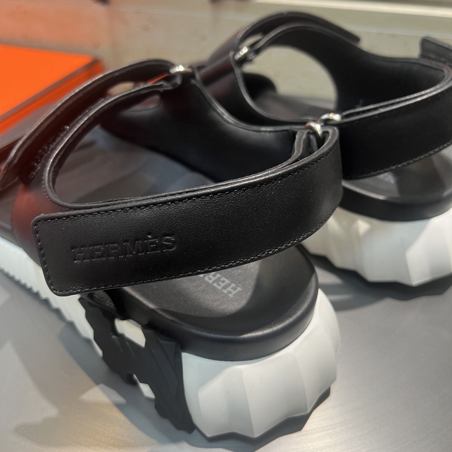 H**me5 Junior Sandal Noir For Men – H251988ZH01390