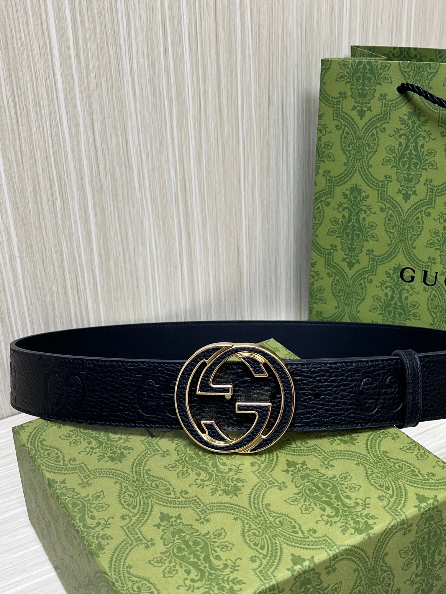 Gvc*1 GG Marmont Circle Buckle Belt Black Leather With Gold Trim 40mm
