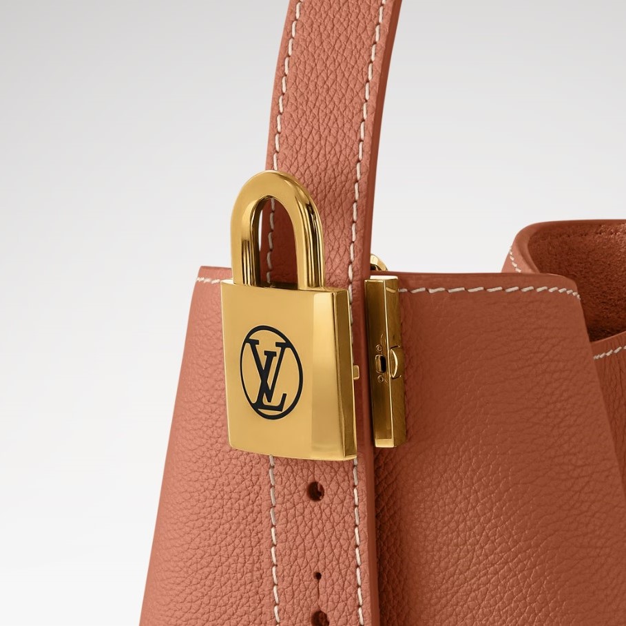 L0vis Vvtt0n Low Key All In BB Cognac For Women 6.3in/16cm M14416