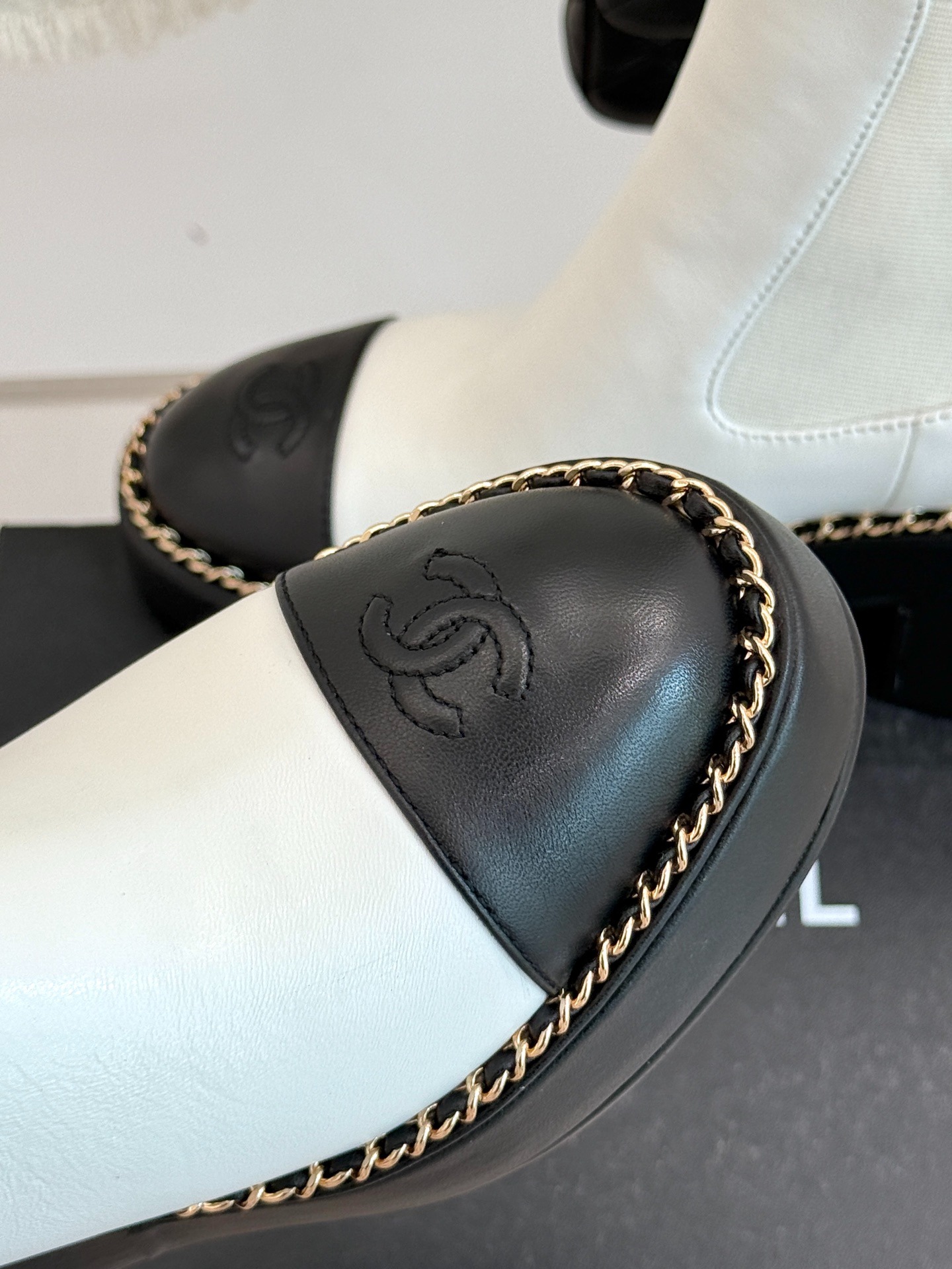 Ch**el Chelsea Chunky Heel Boots Two Tone White And Black For Women