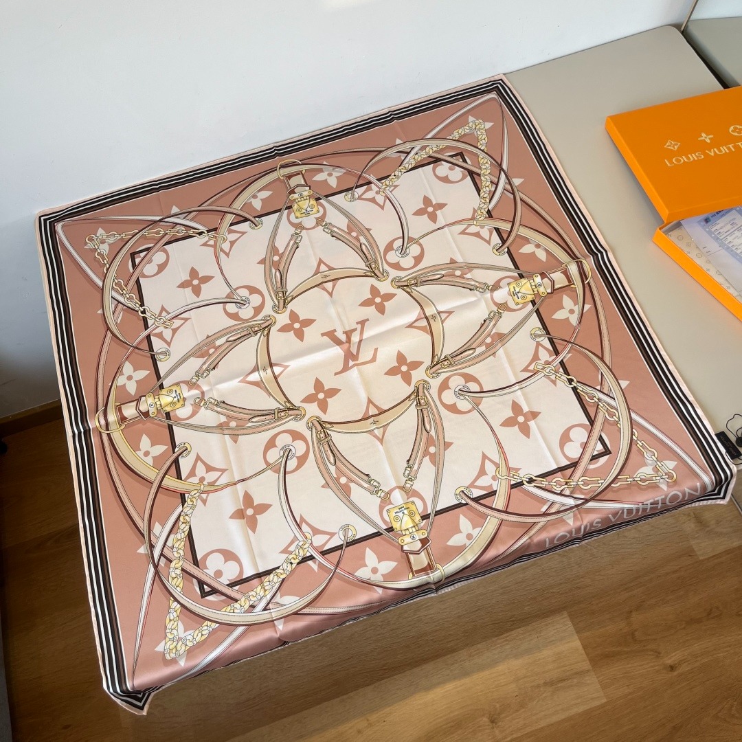 L0vis Vvtt0n Ultimate Monogram Square 90 Scarf Dune For Women 35.4in/90cm M79587