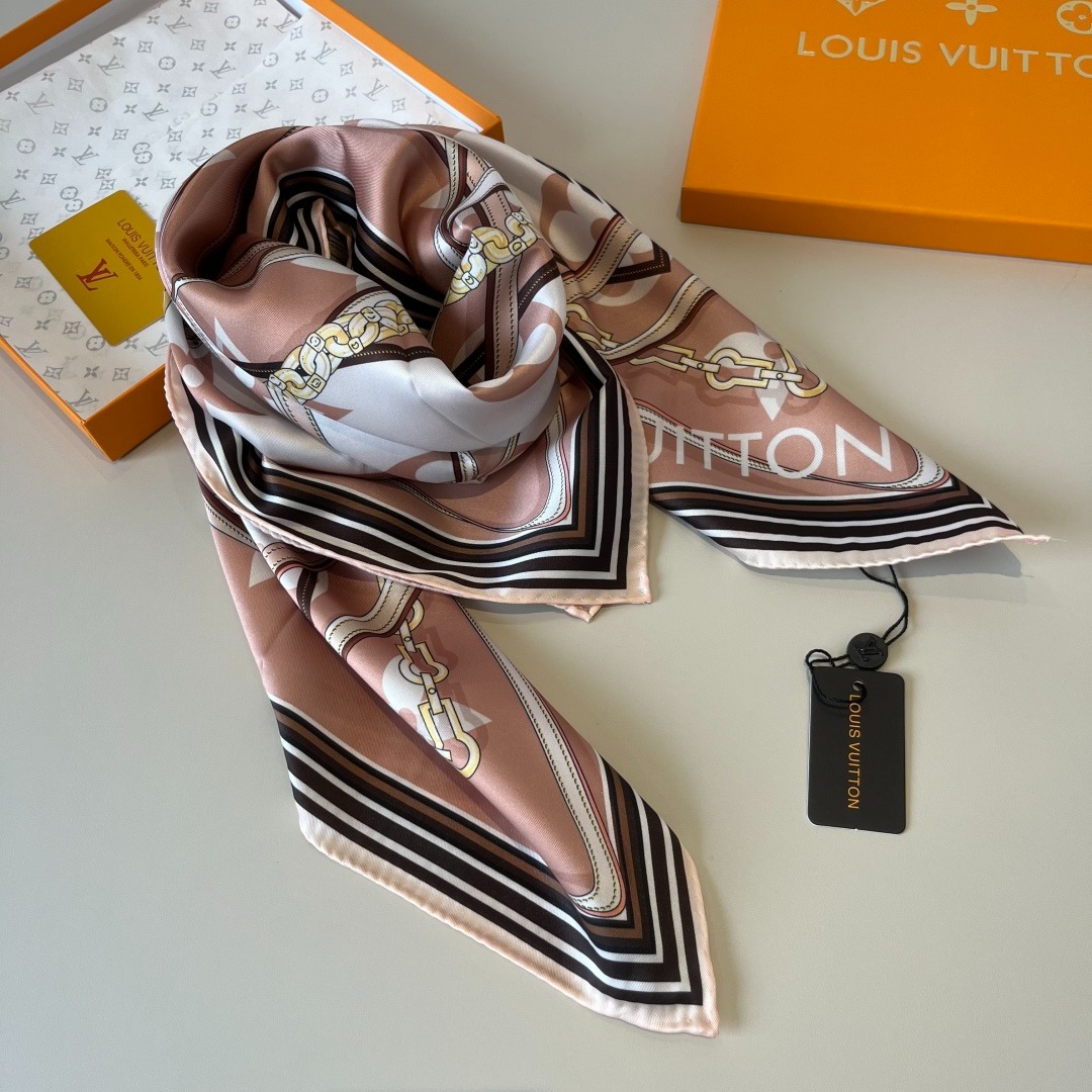 L0vis Vvtt0n Ultimate Monogram Square 90 Scarf Dune For Women 35.4in/90cm M79587