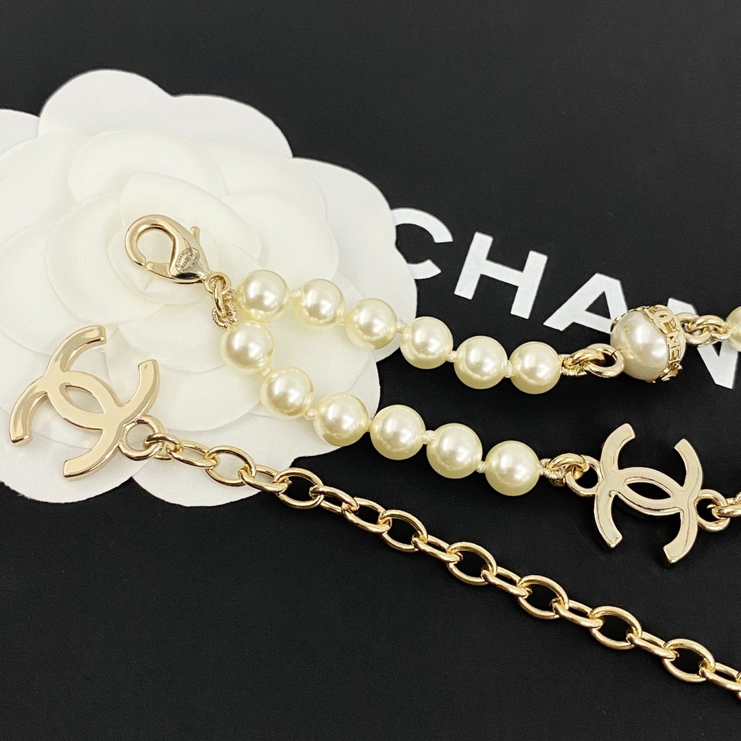 Ch**el Double-Layer Pearl Chain With Logo Charms For Women