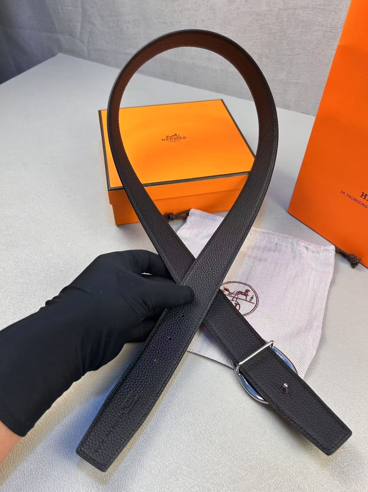 H**me5 Luck Belt Buckle Reversible Leather Strap 38mm Noir For Men H010412CK05