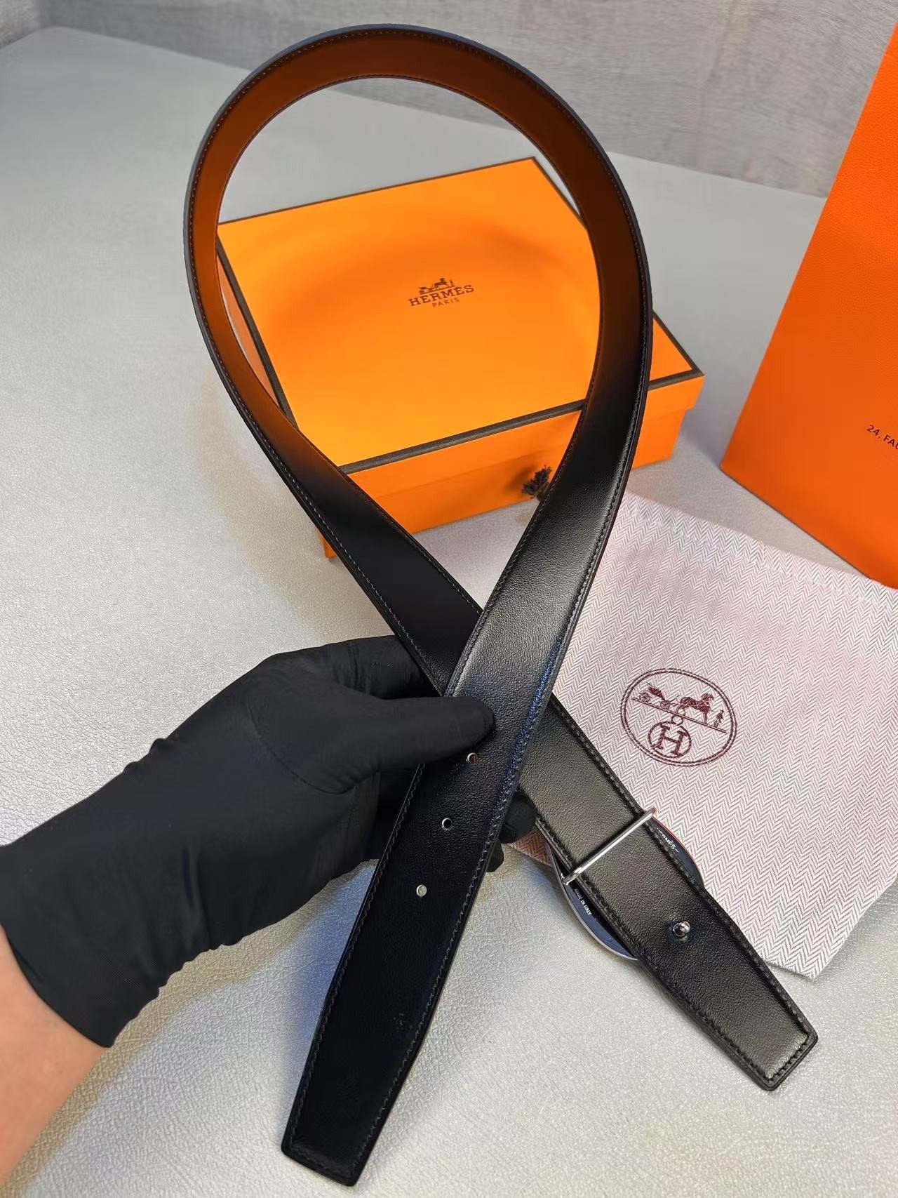 H**me5 Luck Belt Buckle Reversible Leather Strap 38mm Noir/Chocolat For Men H010412CK05