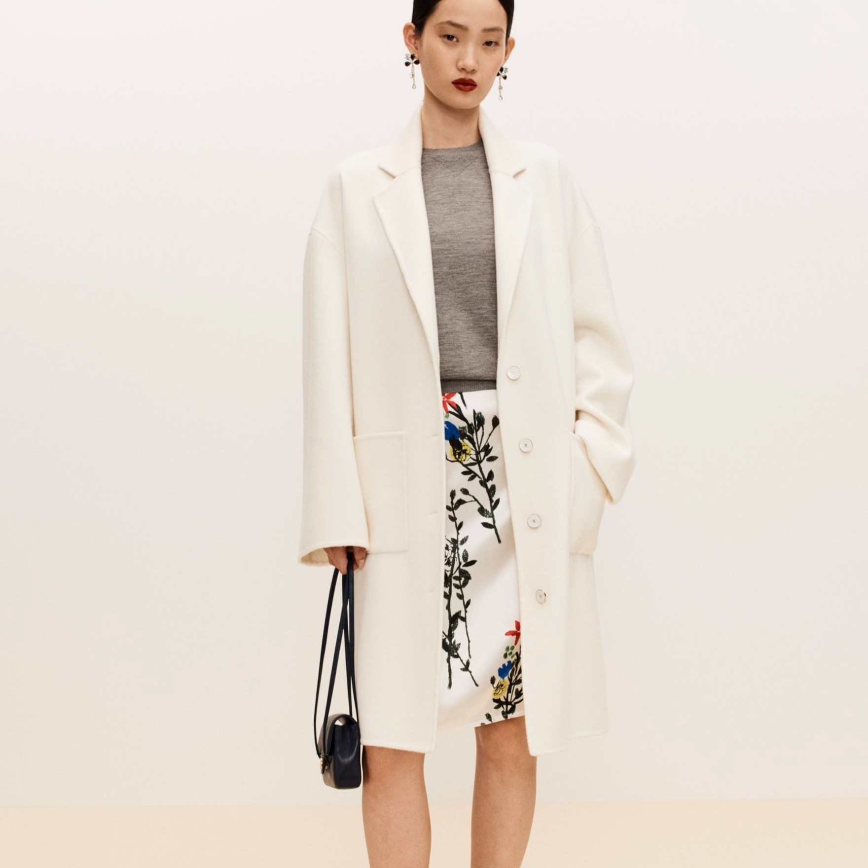 Ch**el Clutch With Leather Strap Shoulder Bag 6.7in/ 17cm Dark Blue Gold Hardware For Women AP5068-B23204-U2366