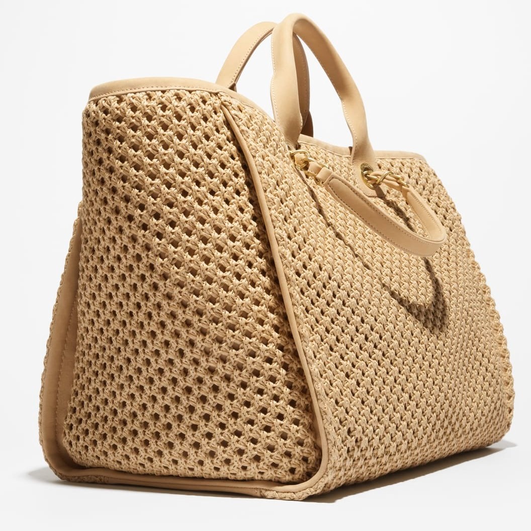 Ch**el Shopping Large Tote Bag 19.7in/ 50cm Beige Gold Hardware For Women A66941-B22709-U5346