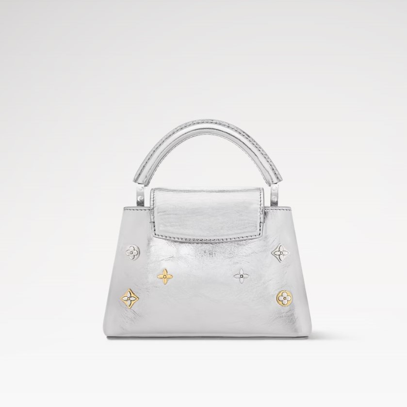 L0vis Vvtt0n Capucines Mini Top Handle Bag 8.3in/ 21cm Silver Metallic Silver/ Gold Hardware For Women M26258