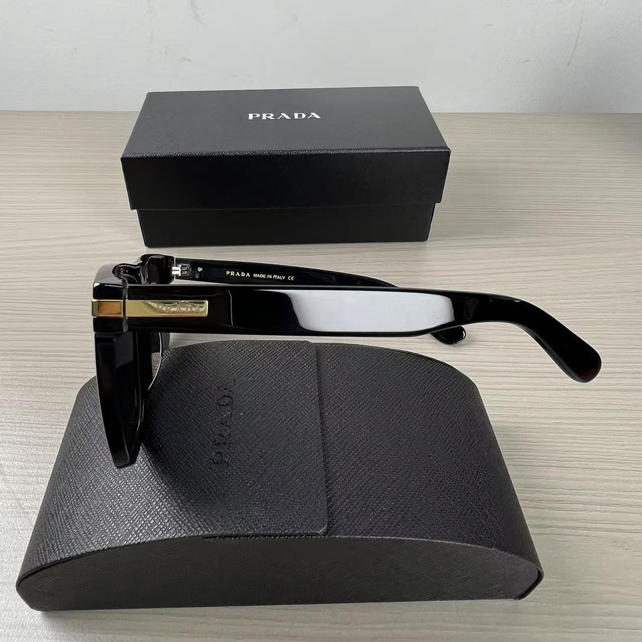 Pra*a Ombre Square Sunglasses Black For Women
