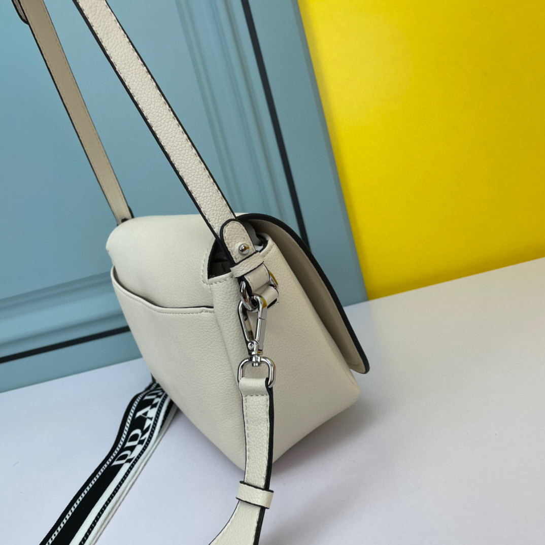 Pra*a Shoulder Bag White For Women, Women’s Bags 9in/23cm 1BD314_2DKV_F0009_V_3OO