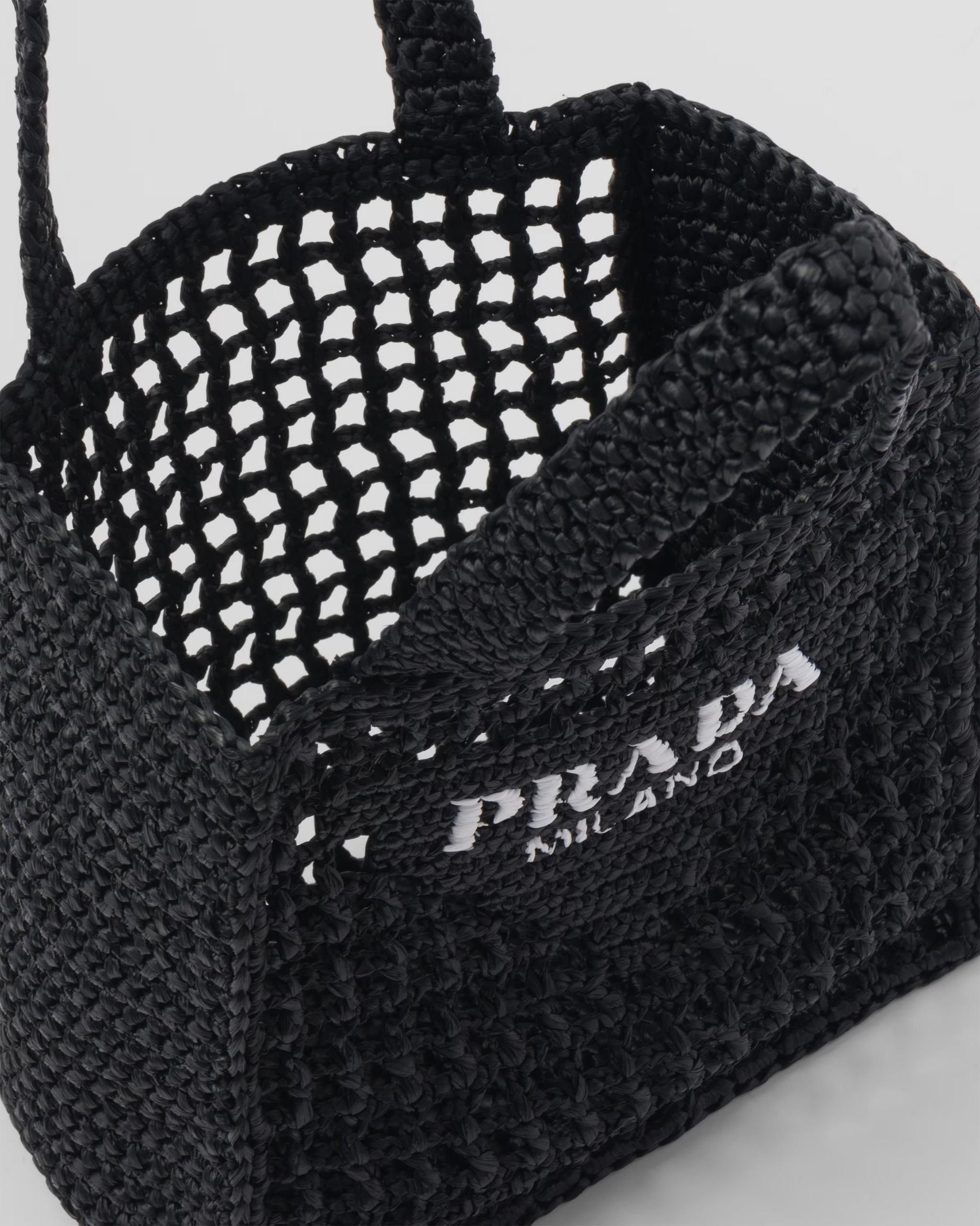Pra*a Small Raffia Tote Black For Women 22cm/ 8.7in – 1BG444_2A2T_F0002_V_OOO